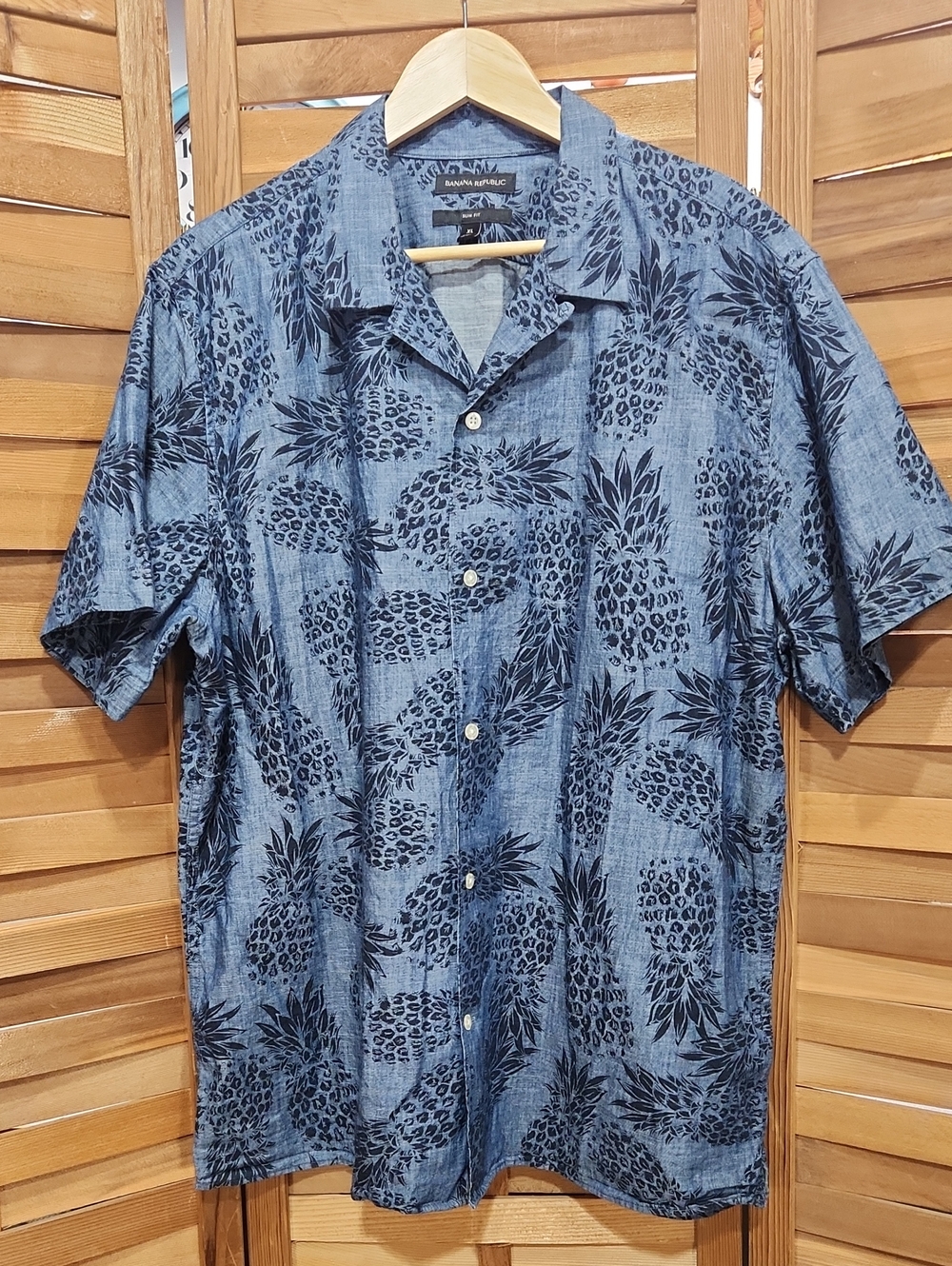 Banana Republic Blue Pineapple Print Short Sleeve Button Down Men XL Slim Fit